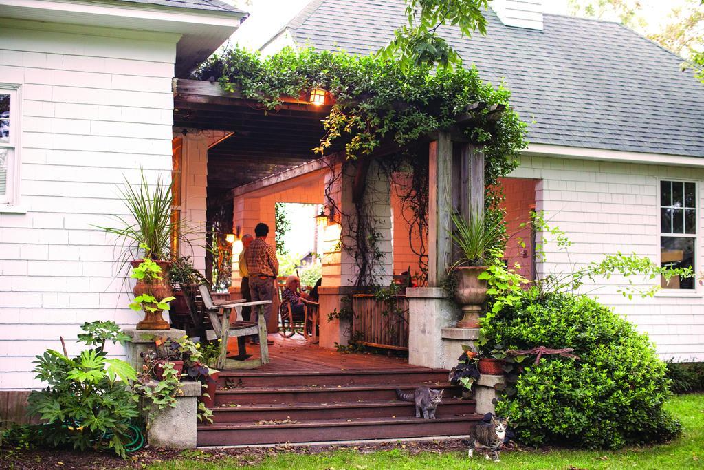 Cameron House Inn Manteo Bagian luar foto