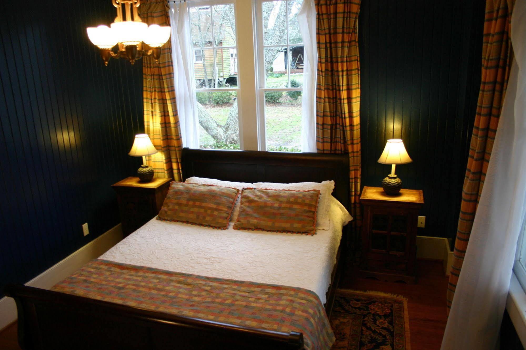 Cameron House Inn Manteo Bagian luar foto